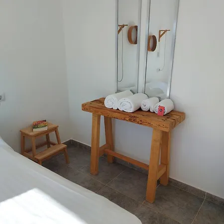 فيلة Casa Thomas 3 *